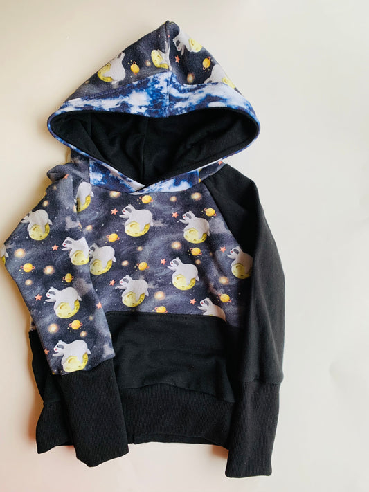 “Sloth" Grow With Me Sweater w/ Hood - Size 12m to 3yrs