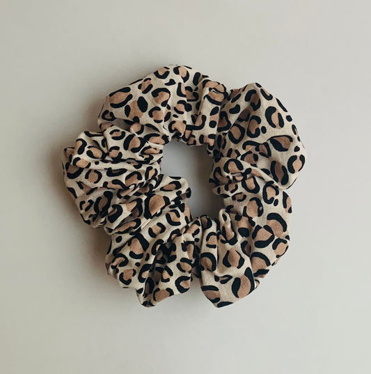 "Cheetah" Print Scrunchie - Medium